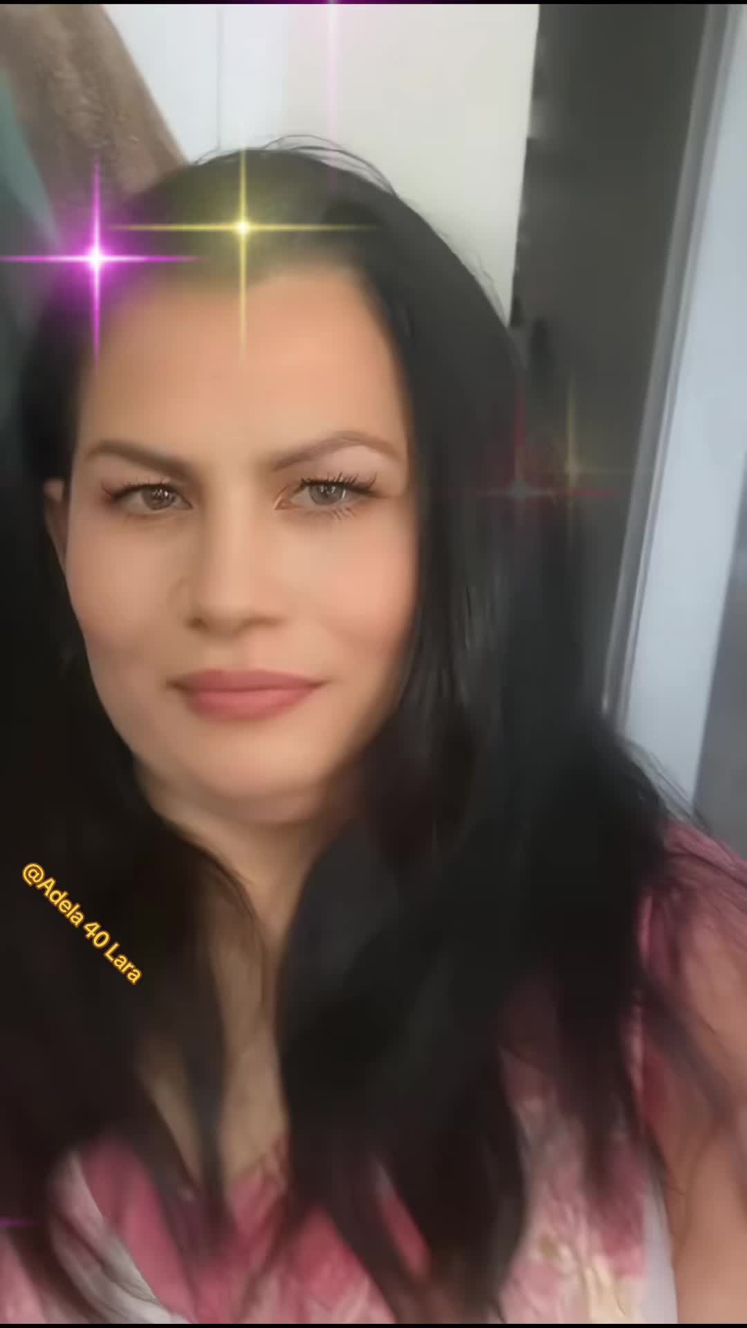 @adela40lara