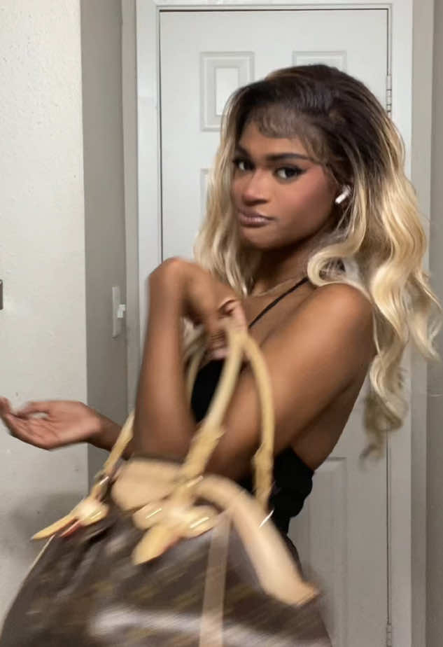 @LariahDeanne