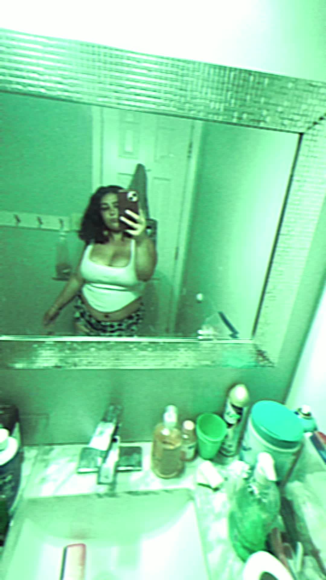 @zelenajohnson0