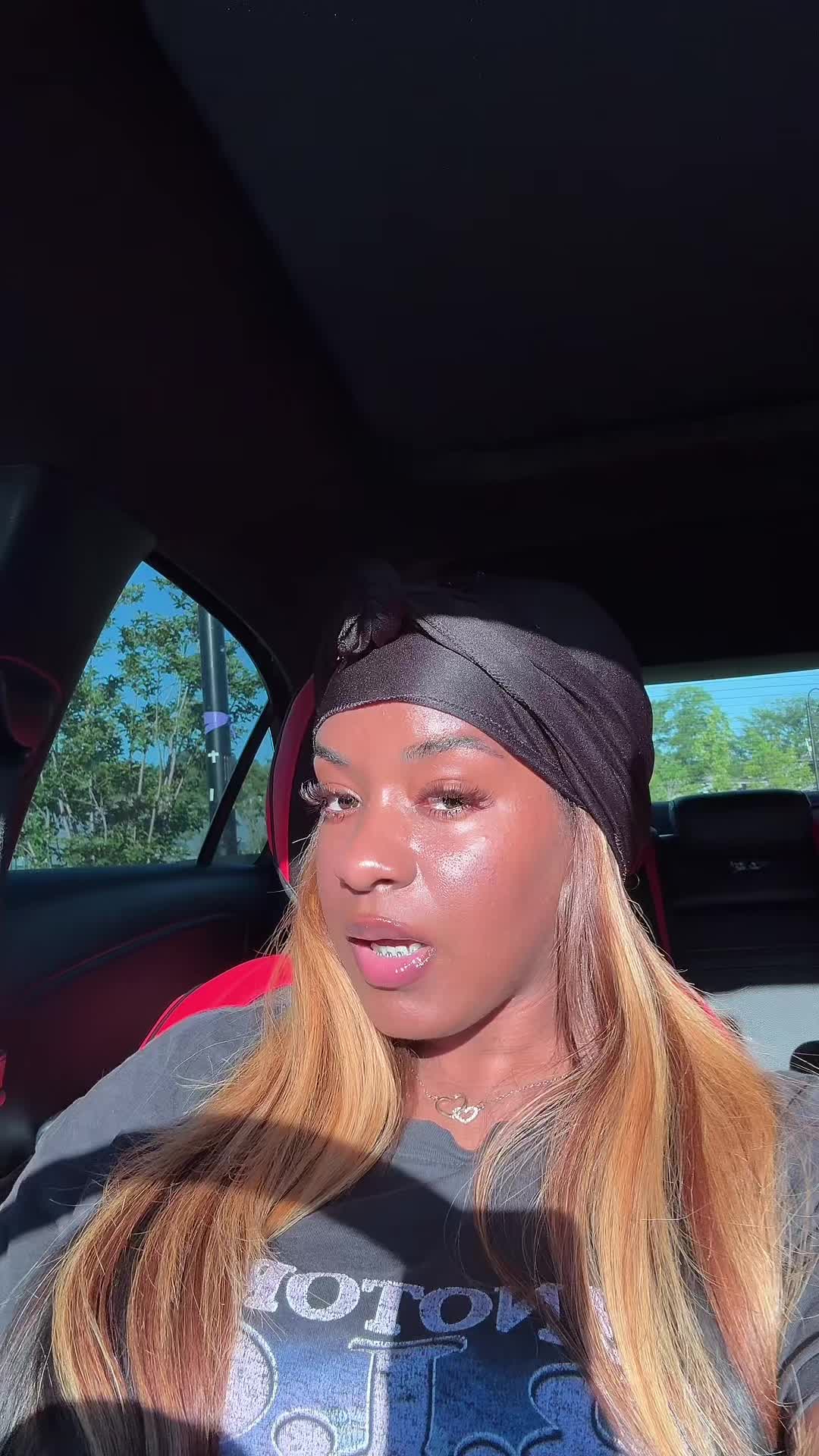 @WhateverZeeDoes