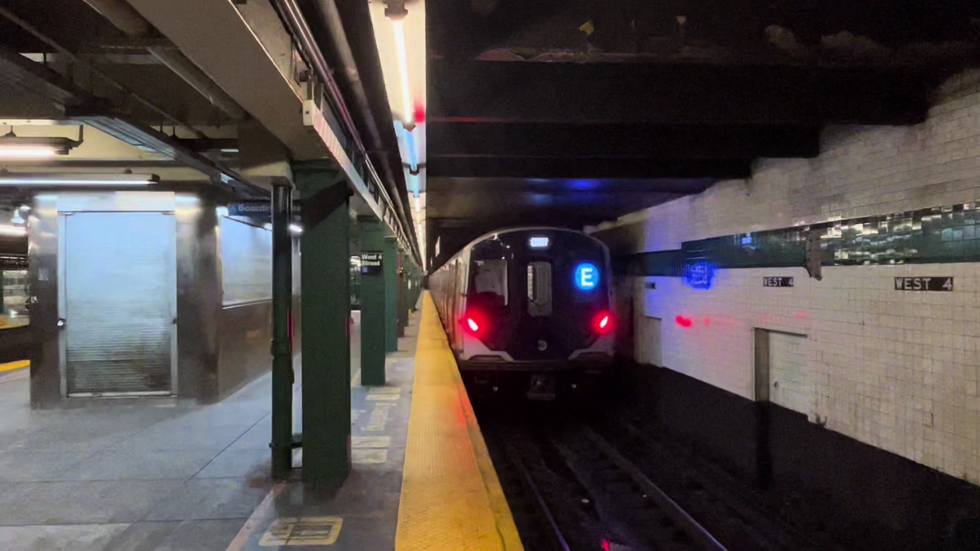@R32 (J) train official