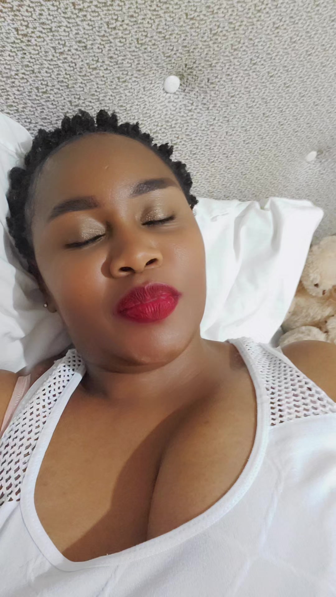 @Julie Mwana