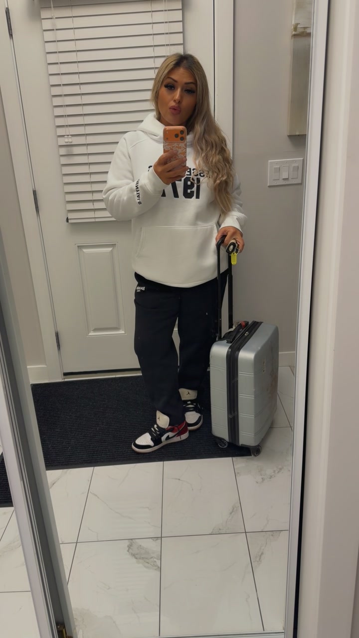 @LatinRose 🇨🇦🇸🇻