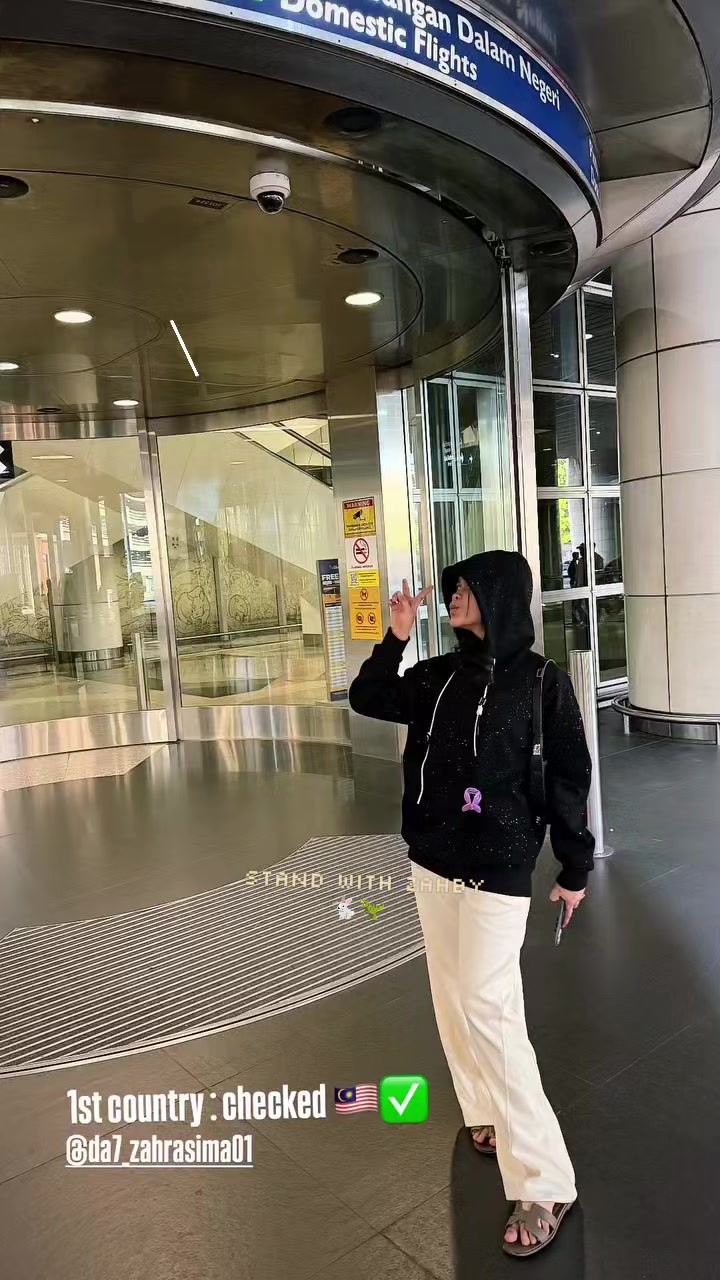 @Stand with ZAHBY ๐๐ฆโจ