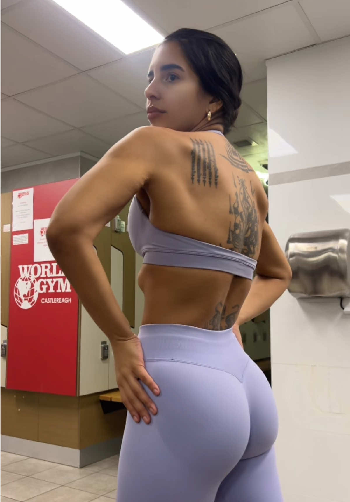 @HeyB
