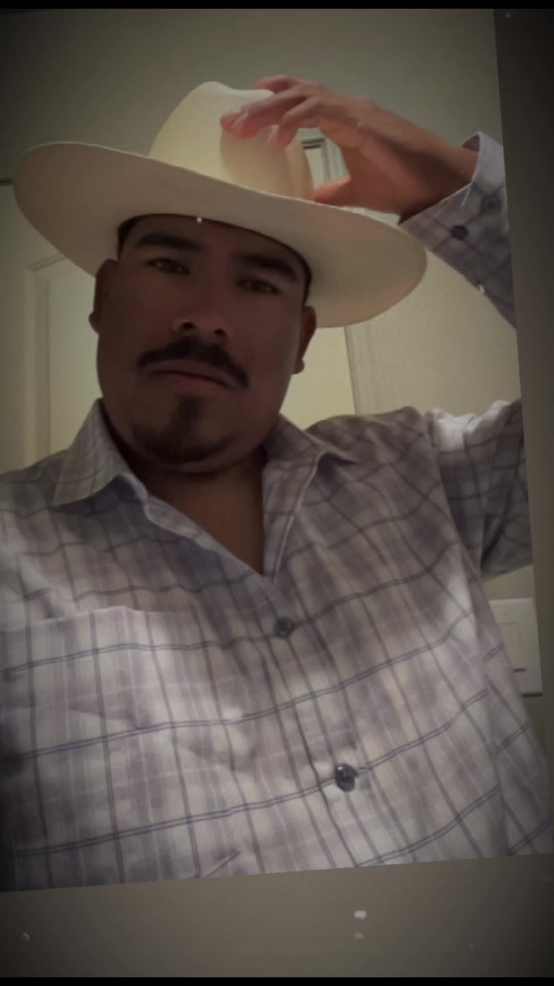 @Zr1
