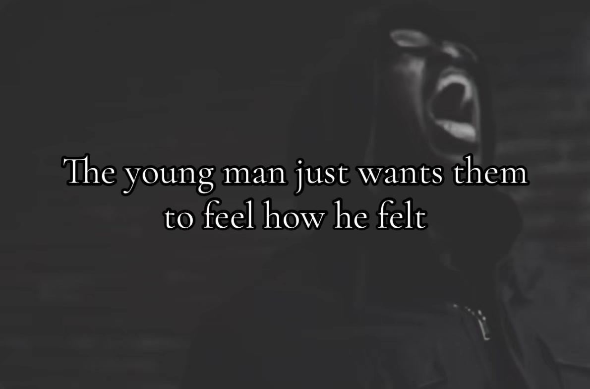 @Dee🧟♂️