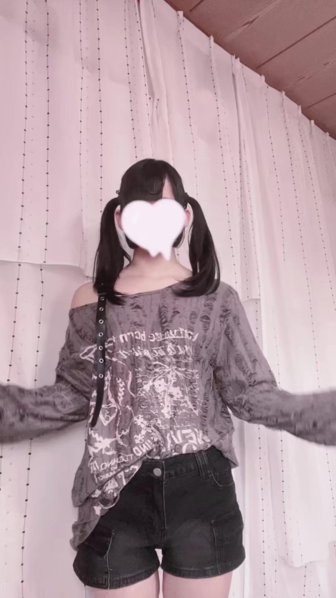 @まにゃ