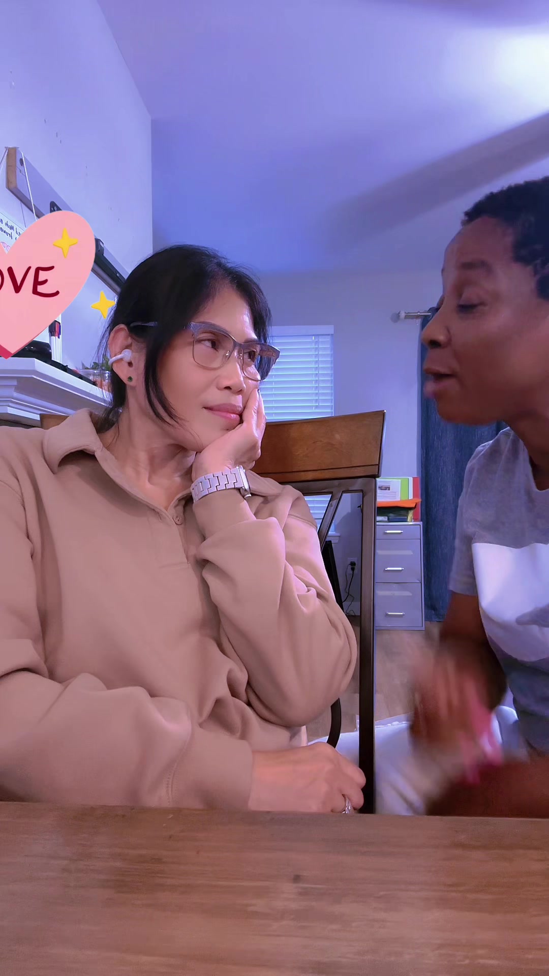 @Abwezi Mwandiona?