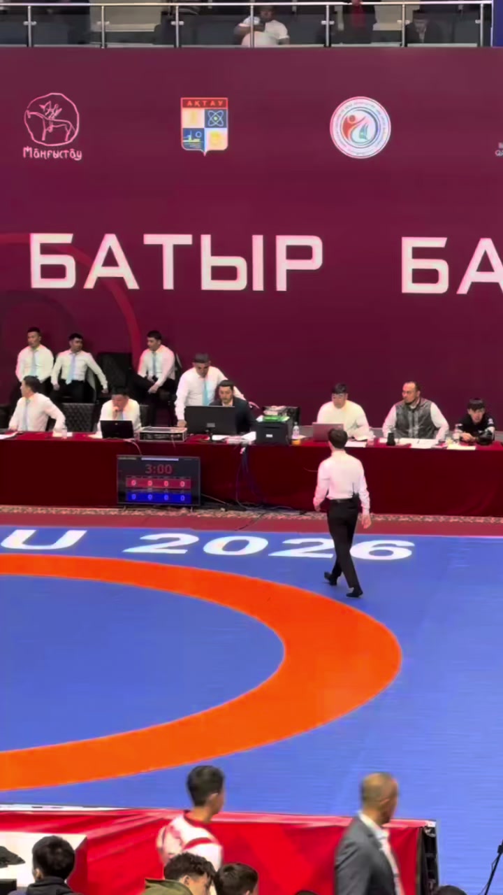 @МУХАЧ