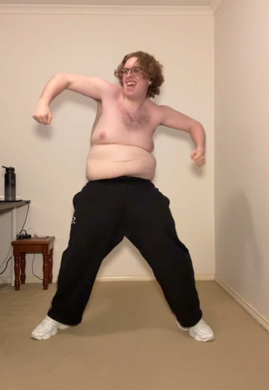 @Maakwithak
