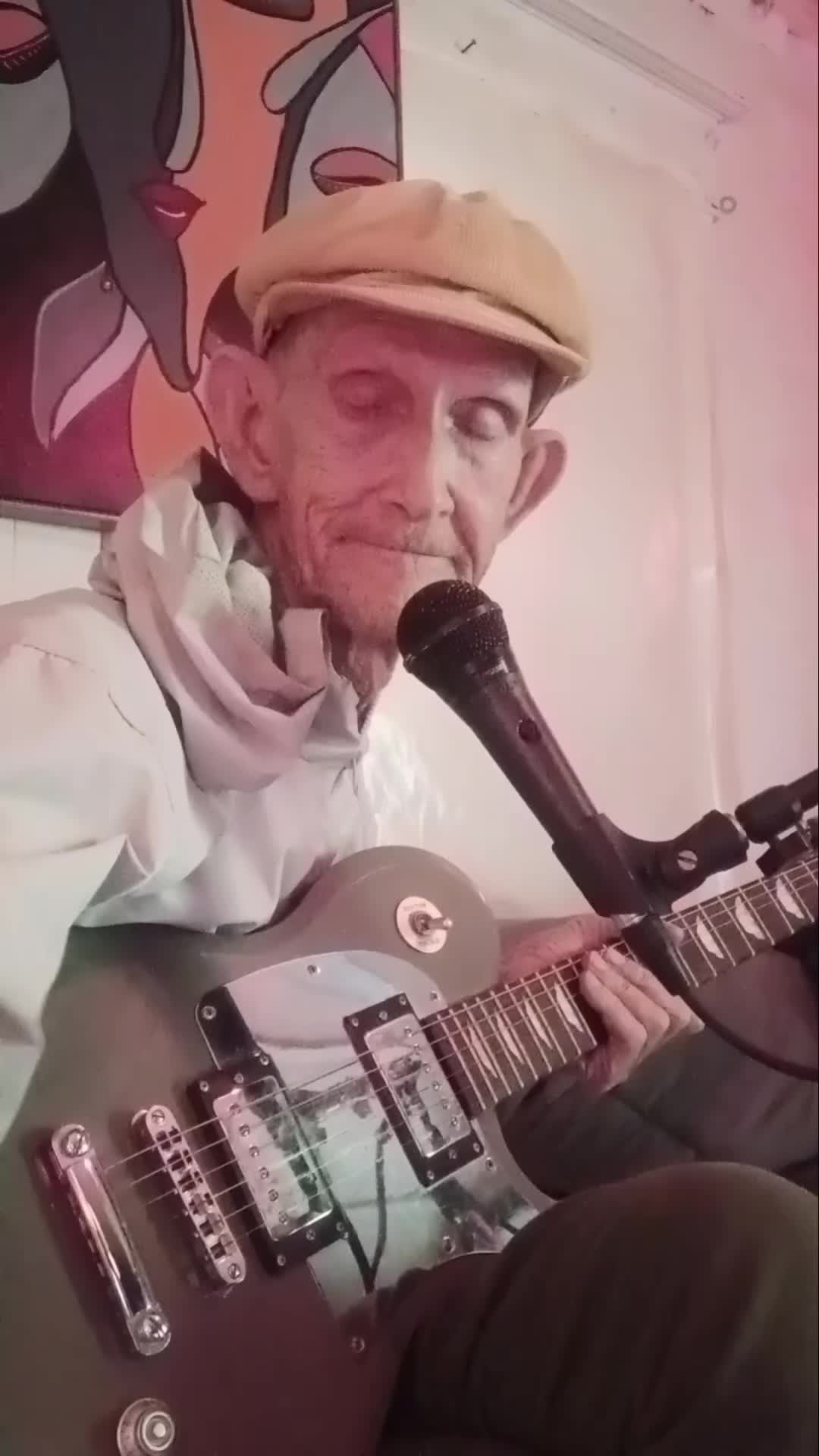 @FunkyGeezerShow