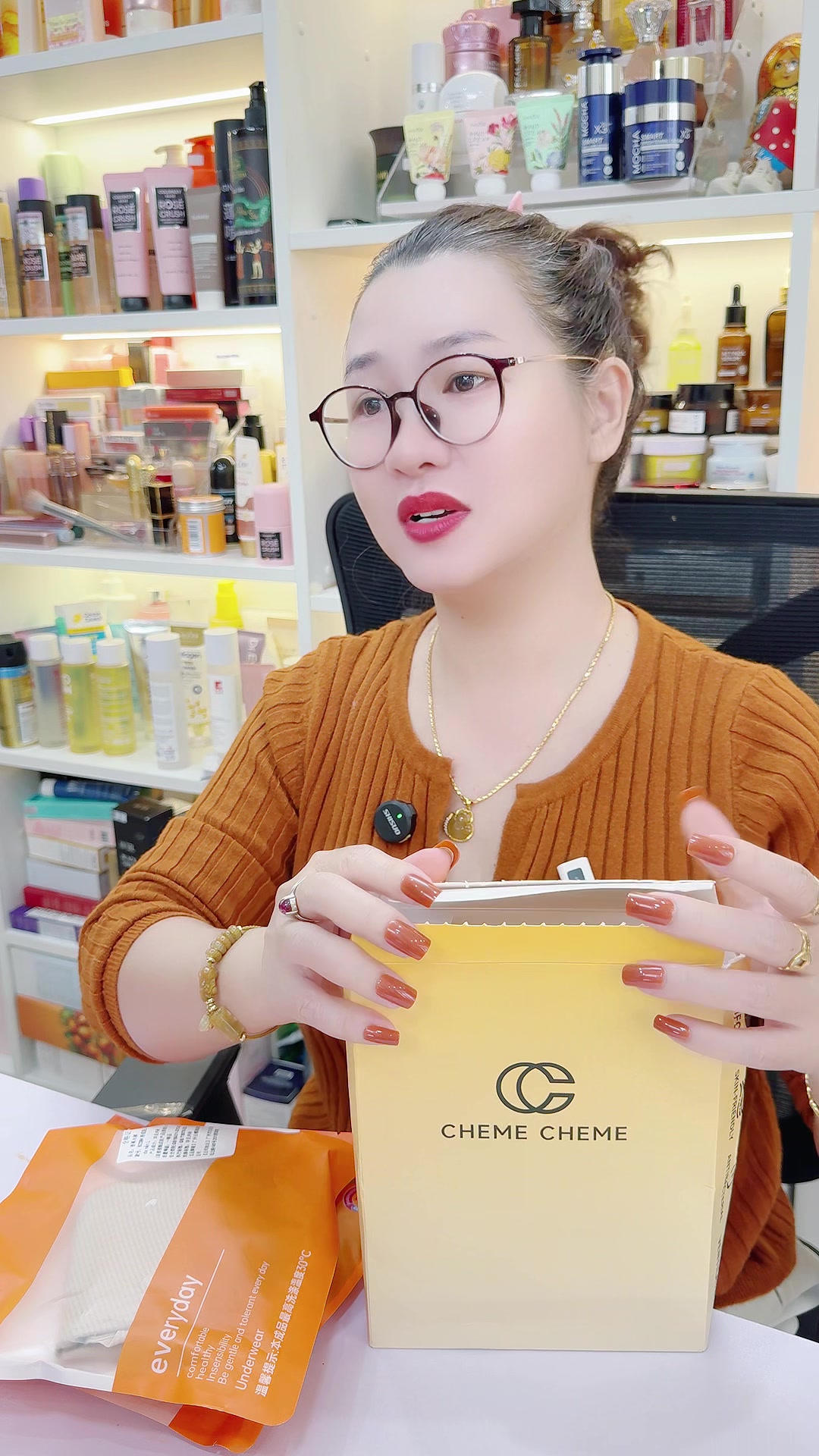 @Ổ Của Lộc1376