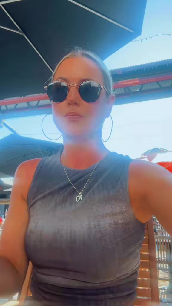 @kayelb22