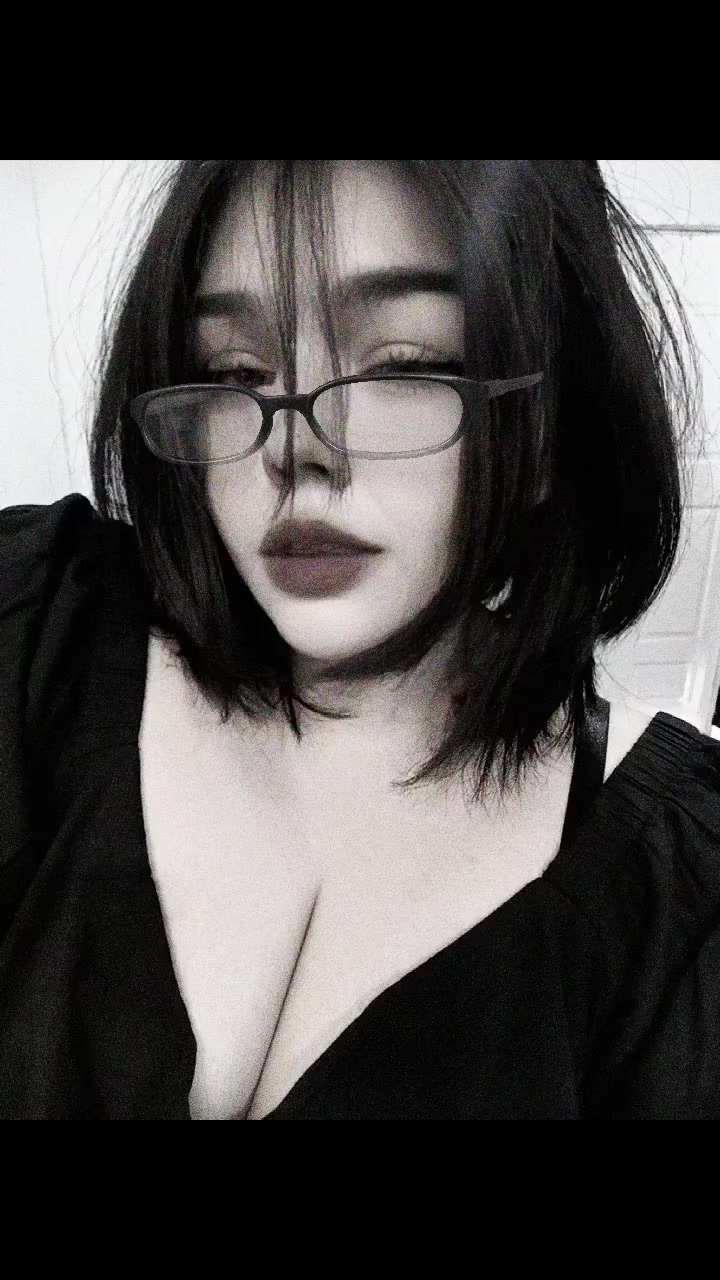 @Vαɳყα 🖤