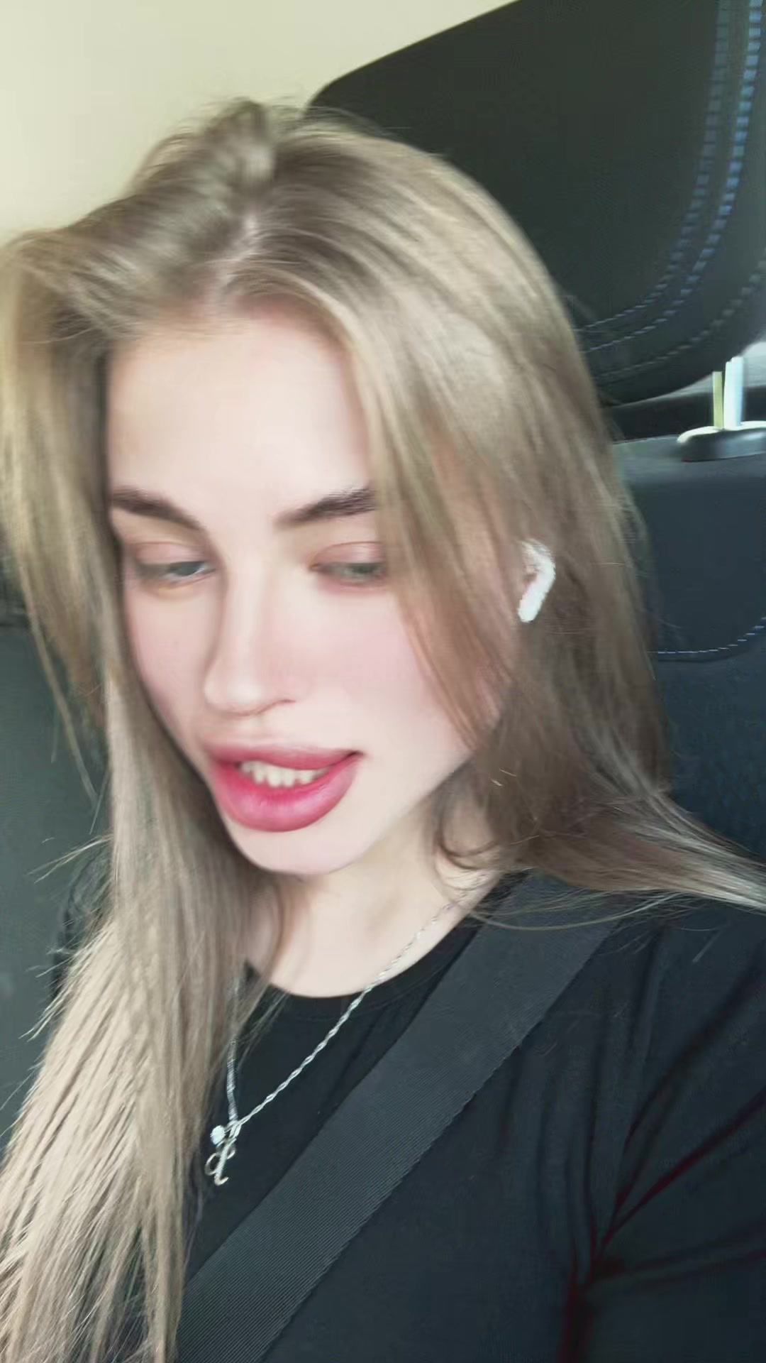 @v.iktoriaaaa