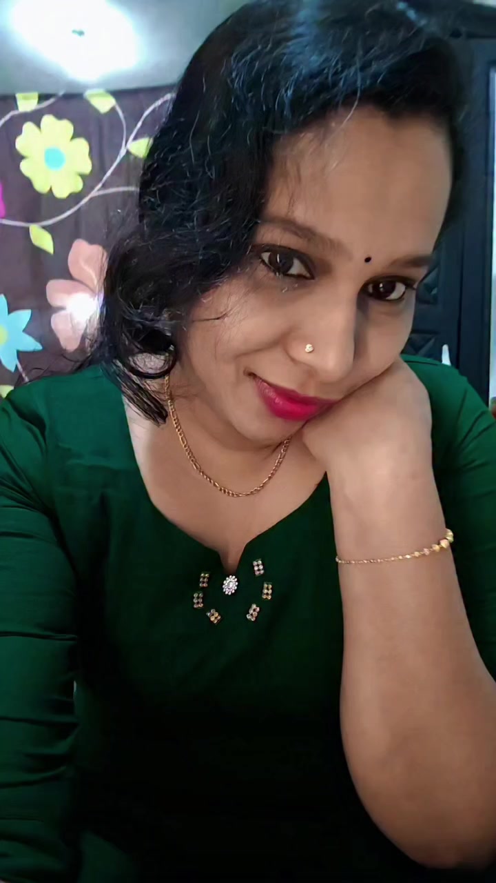 @Gayu 🦋