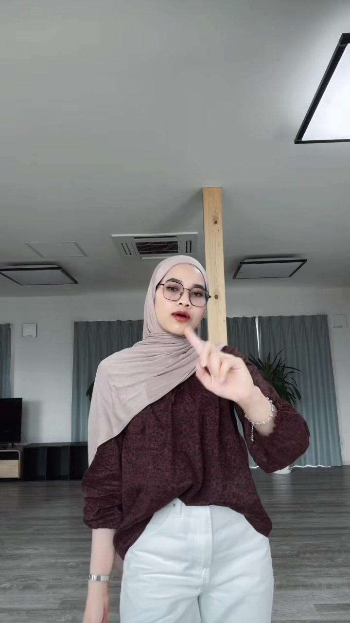 @Triyanaᰔᩚ