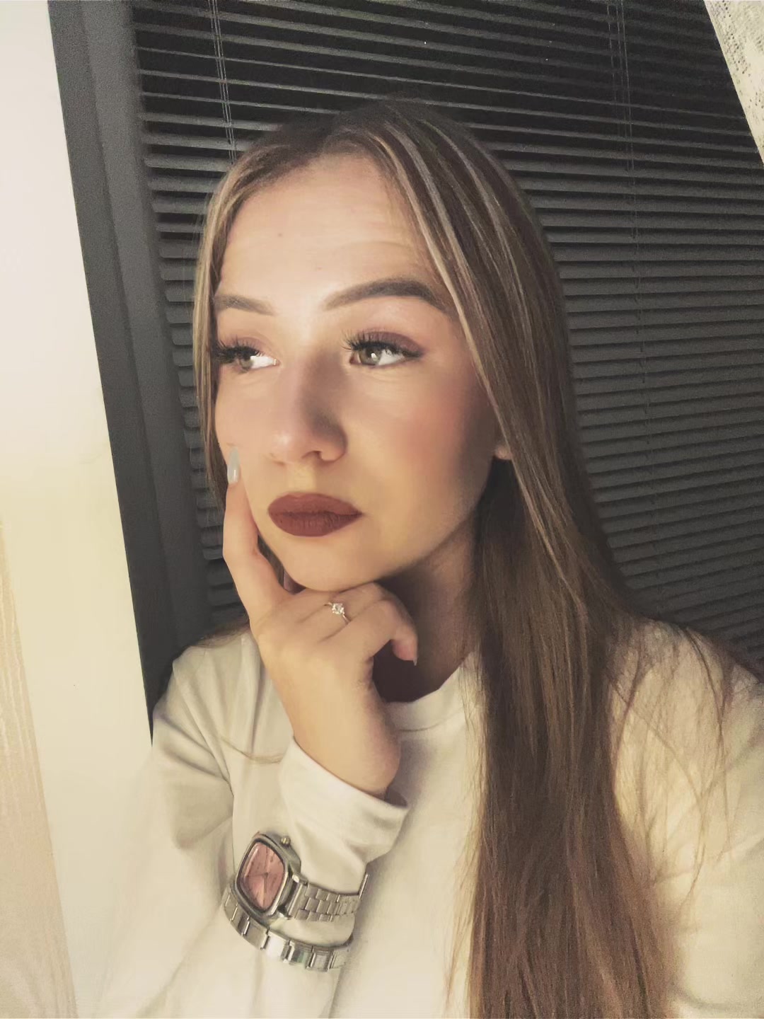 @➷︎