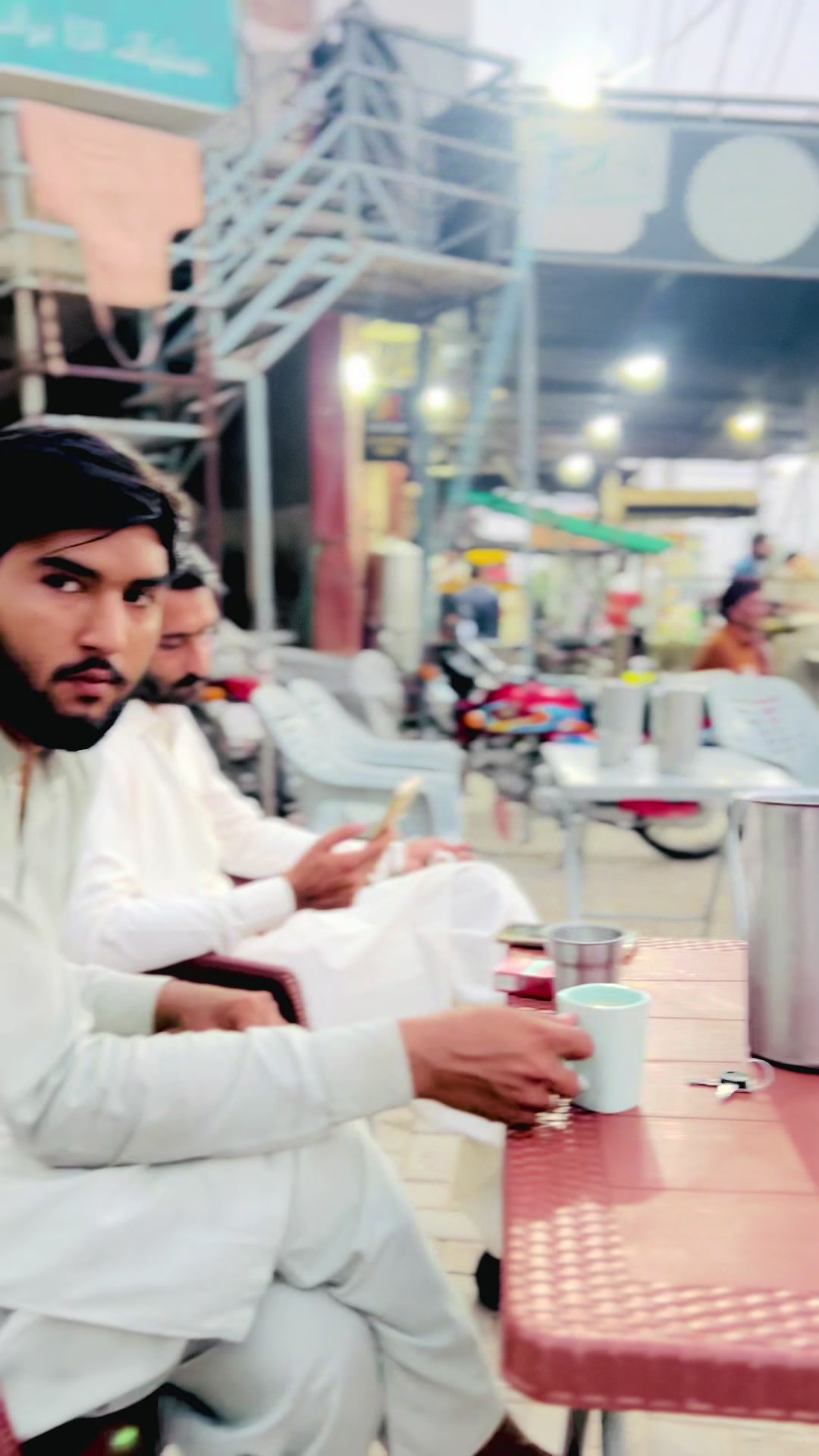 @FaRAZ LakHaN 🏴