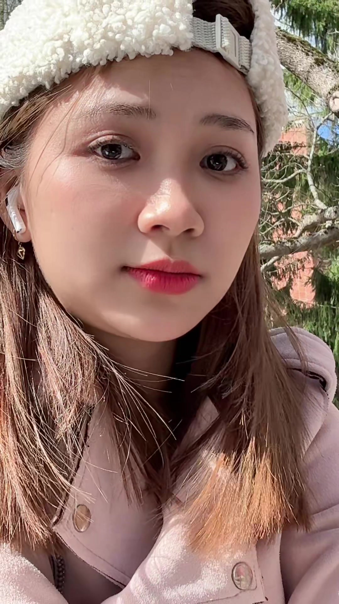 @B&eacute; ba 🇻🇳🇫🇮