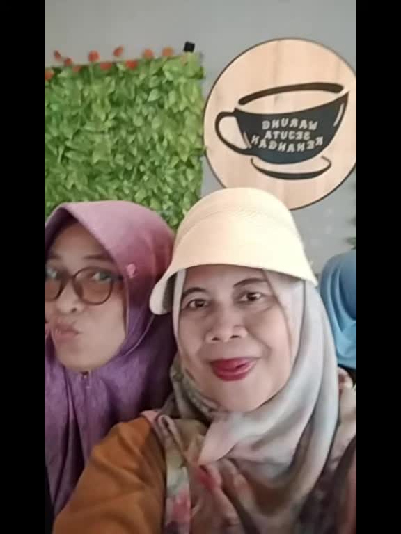 @Yusdina