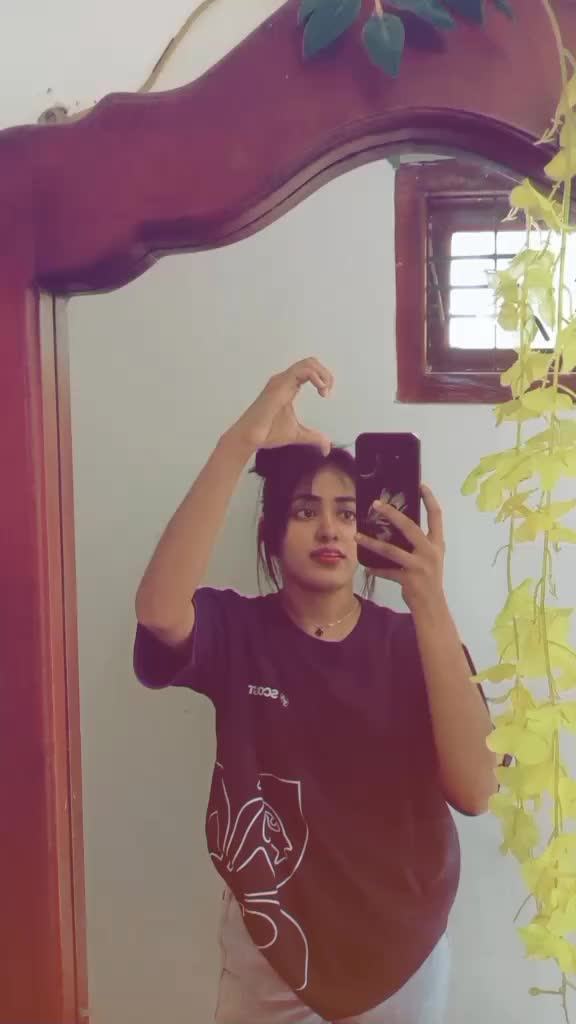 @Hiru_S_Bbh