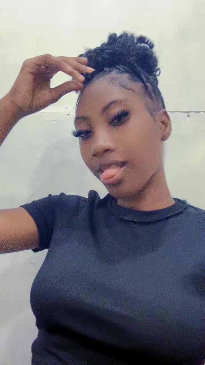 @Lexi_.dgaf💛🪄🧸