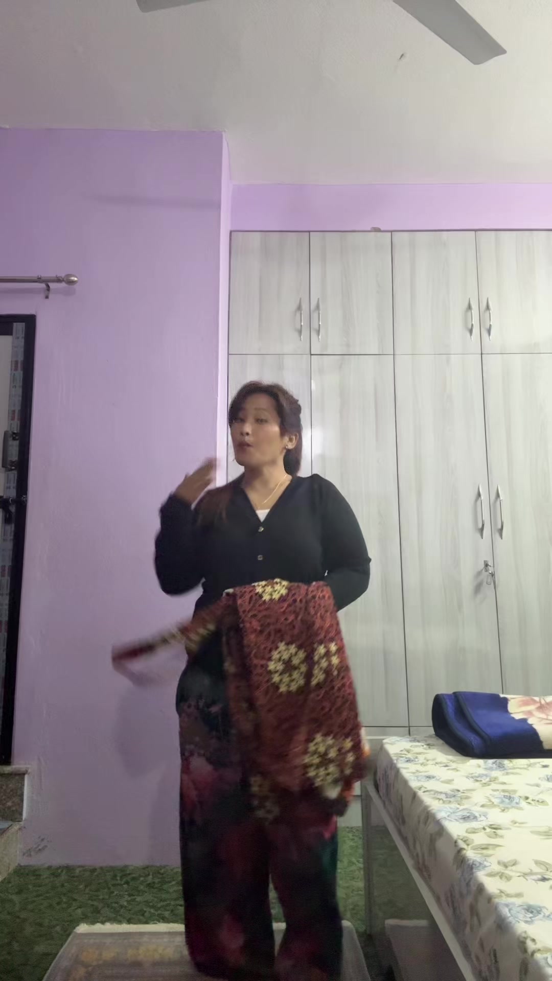 @बिना गुरुङ