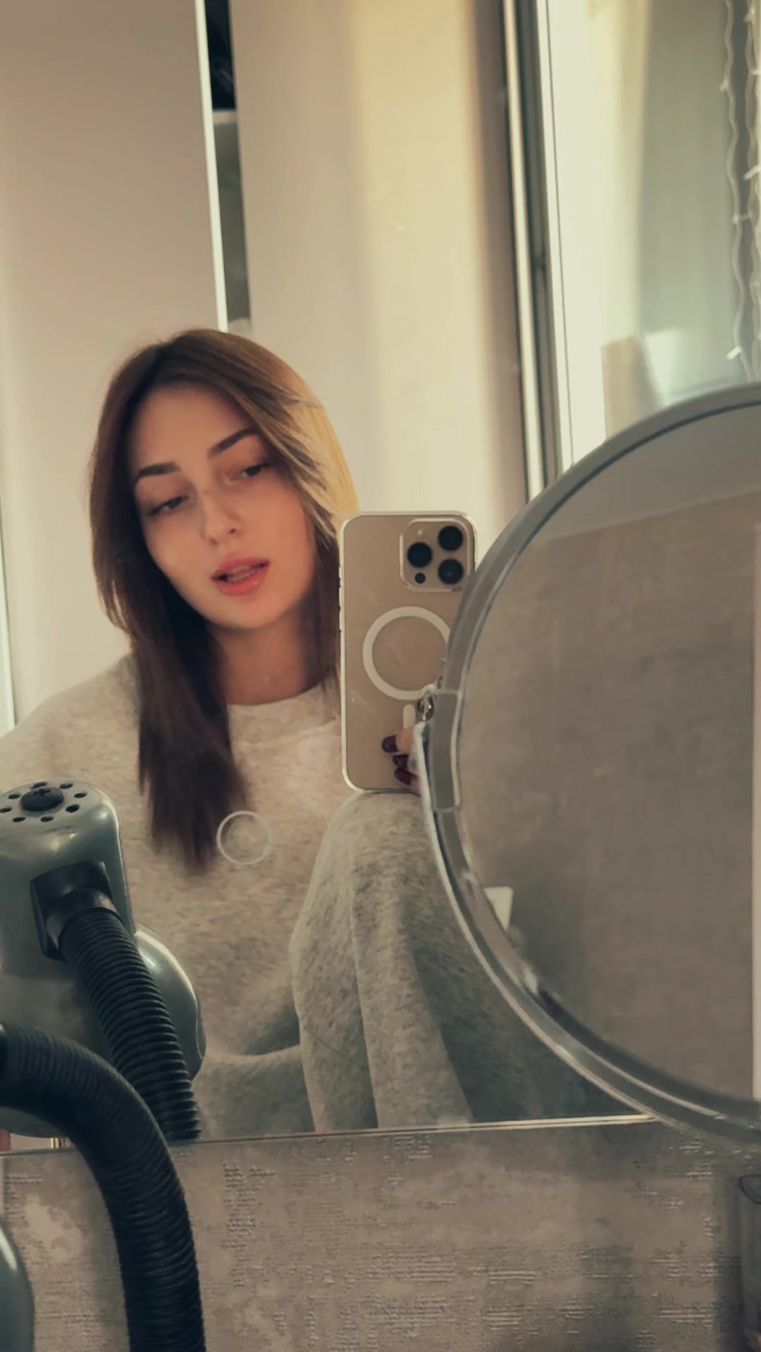 @лиза