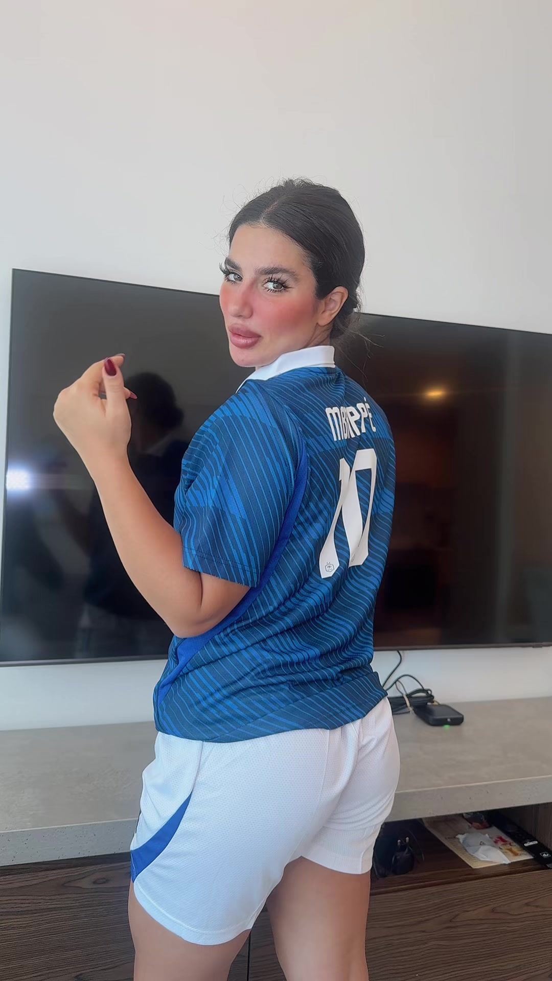 @Divamim2026