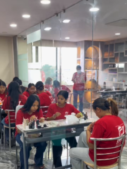 @ZOOM BEAUTY ACADEMY