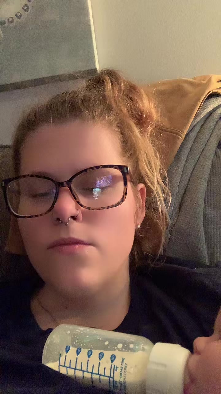 @ᗰᗩᗰᗩ ᗷ ღ🧸