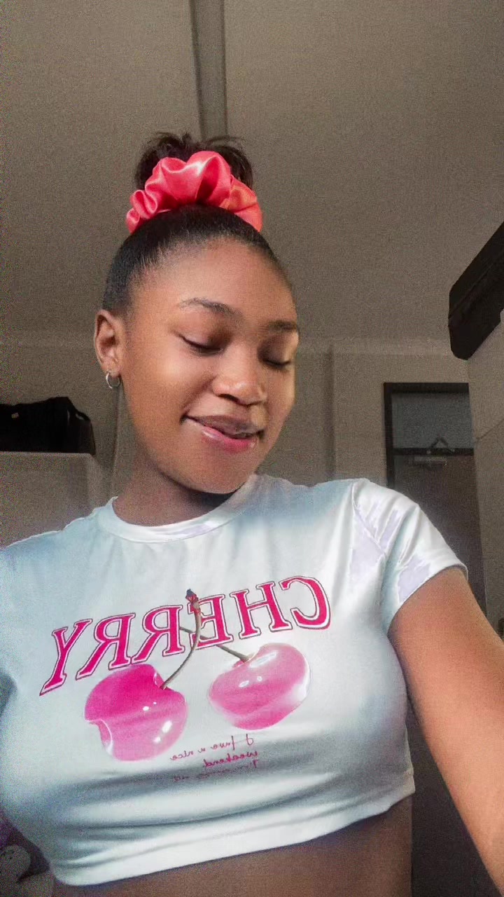 @Akhona🧸🫧 the graduate 👩🎓