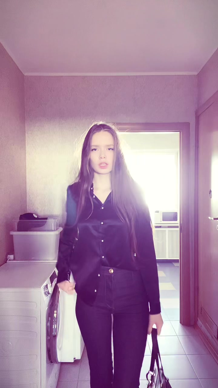 @юля