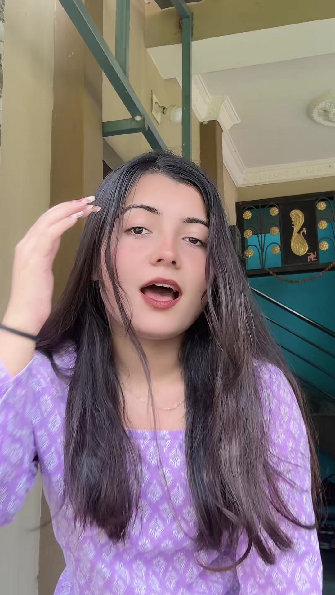 @Roshni 💫✨
