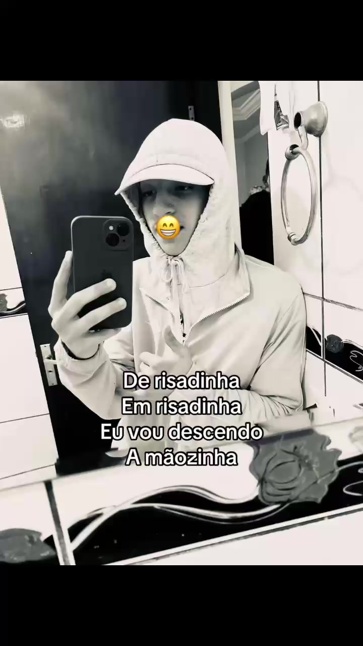 @_Araujo_7f&eacute;_