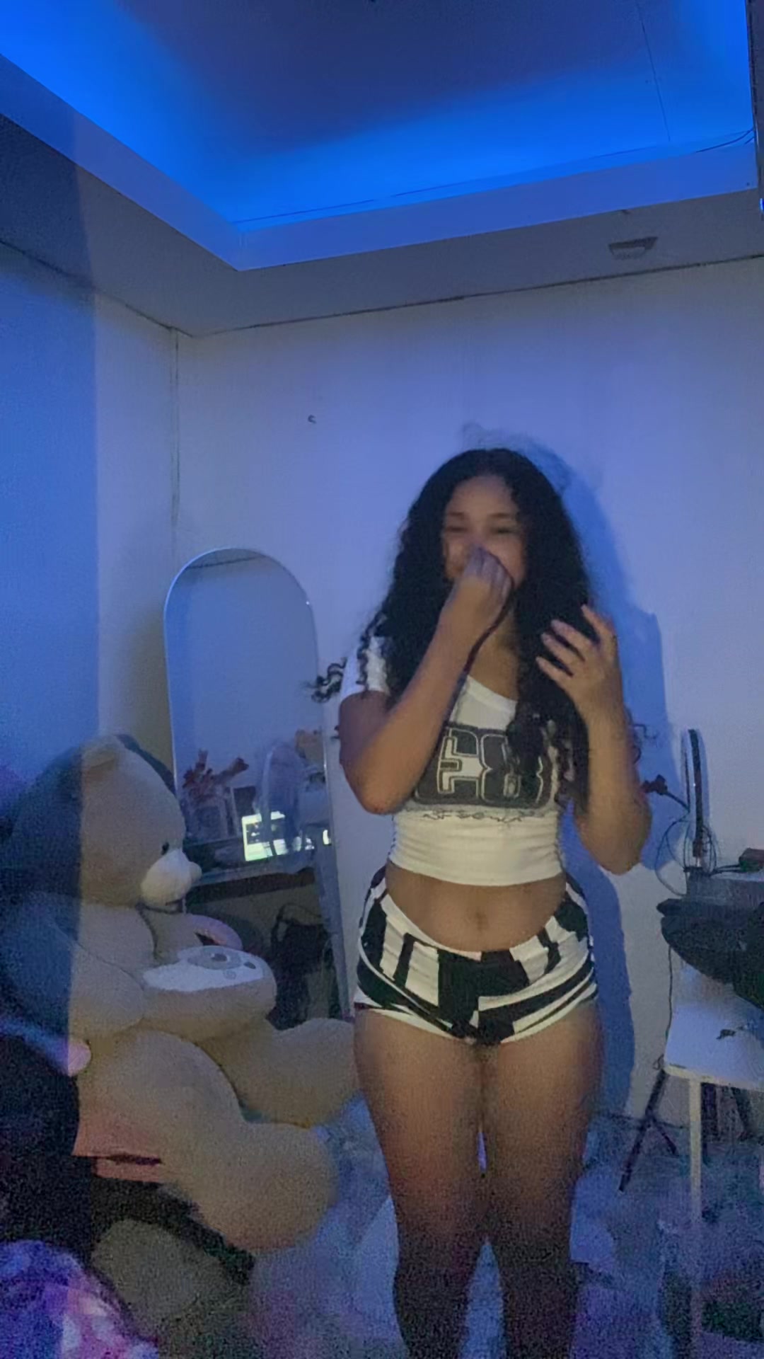 @Zzzzz