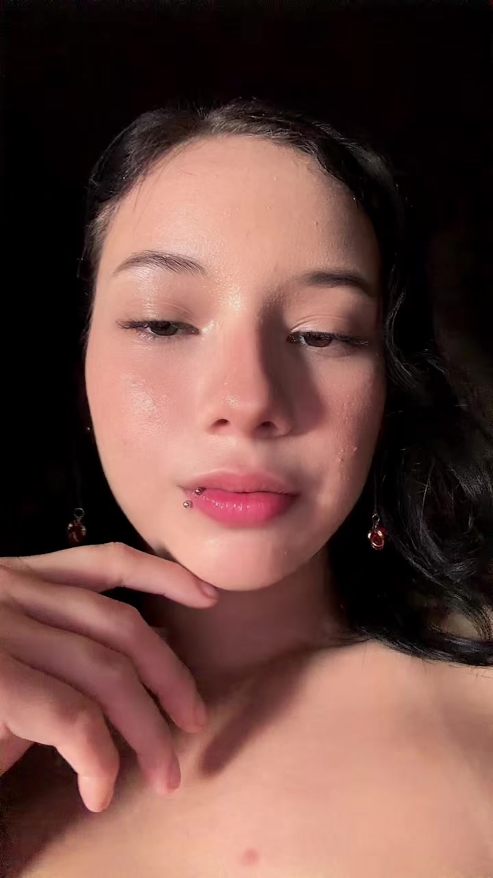 @ラリサ