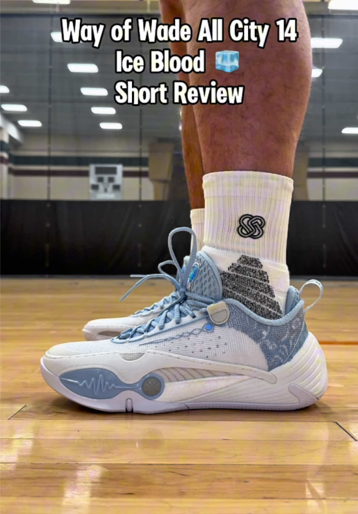 @SneakrTweakr&trade;