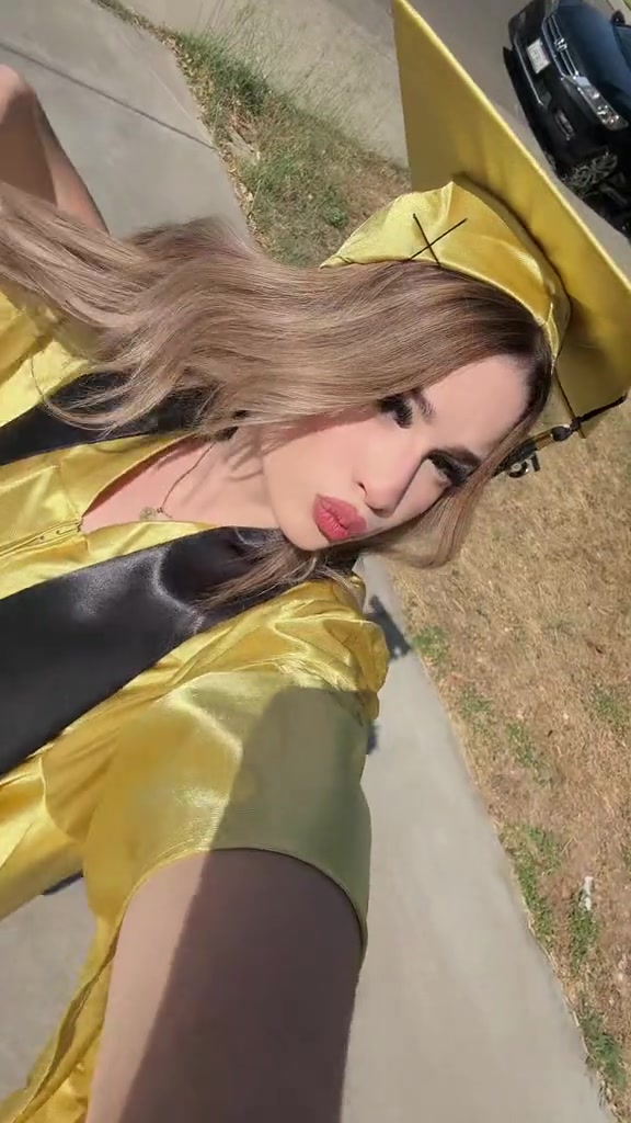 @️