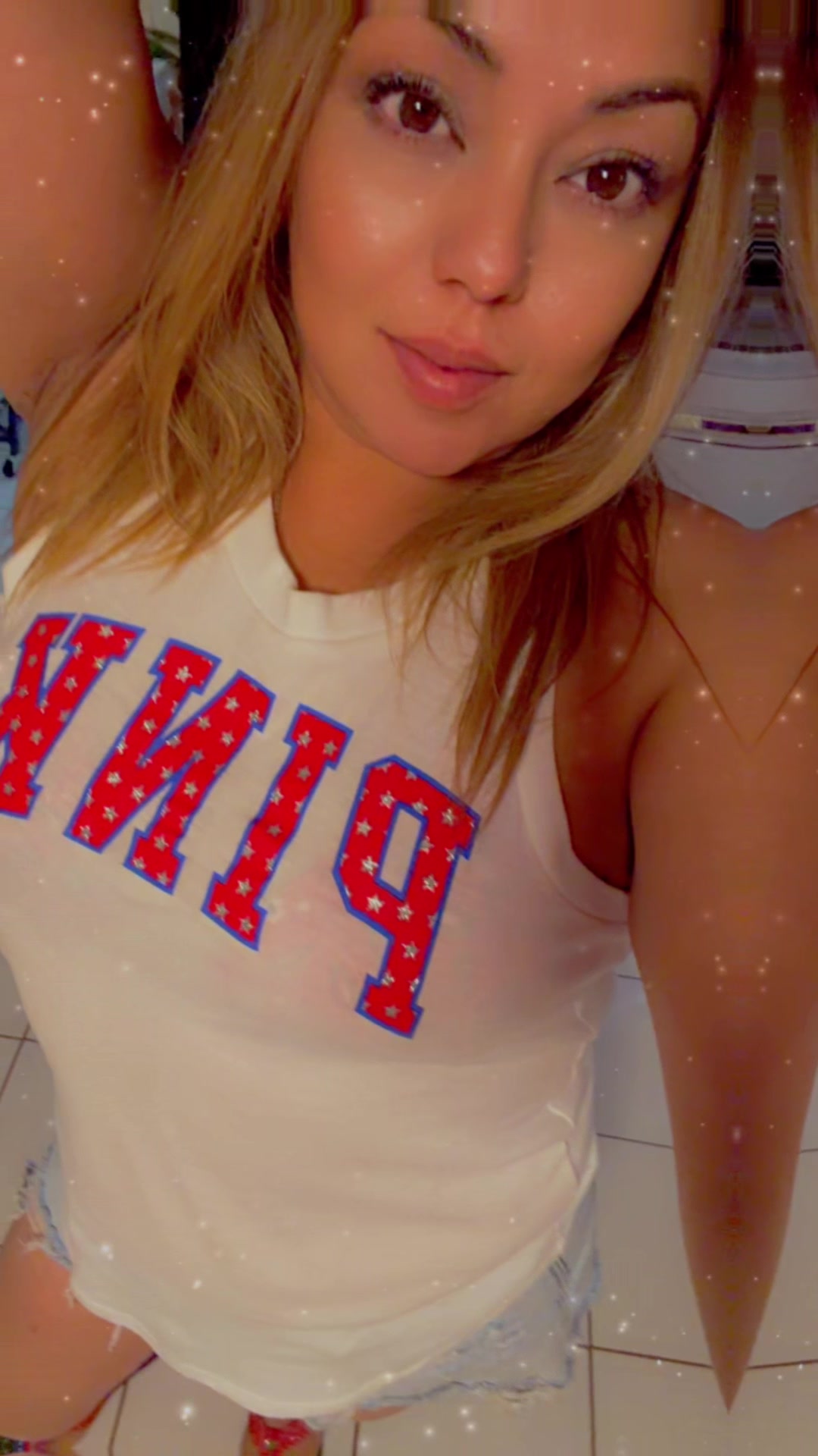 @PrettyMzVee559