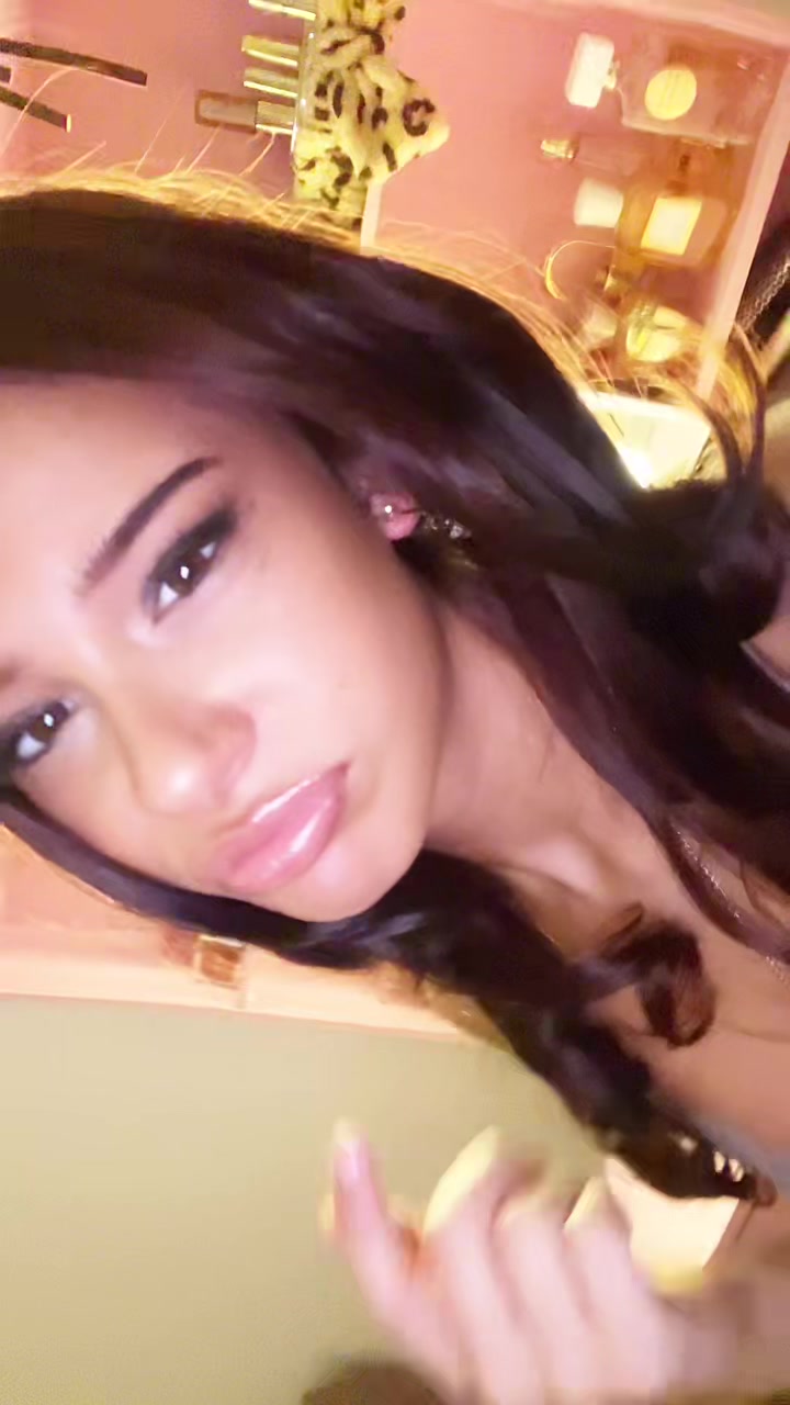 @🎬