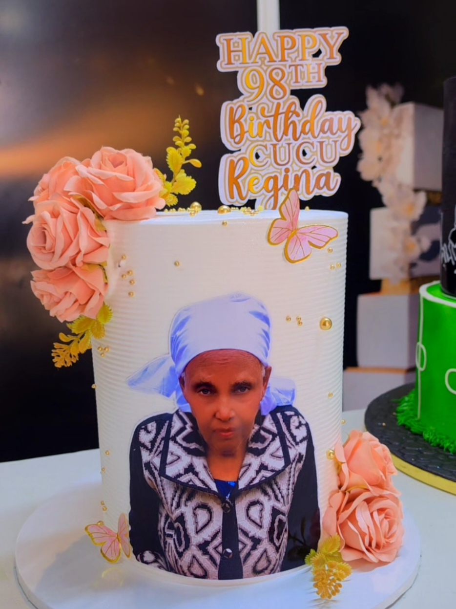 @Asunta the cakegirl 🍰