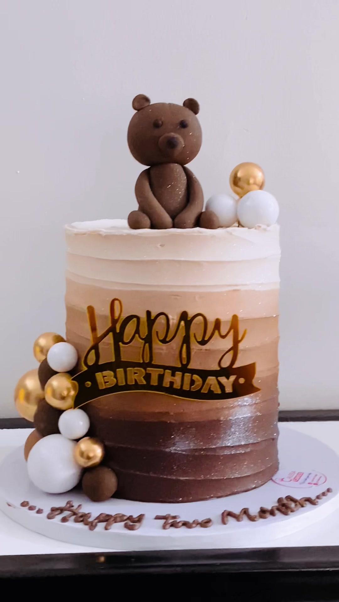 @calesacakes