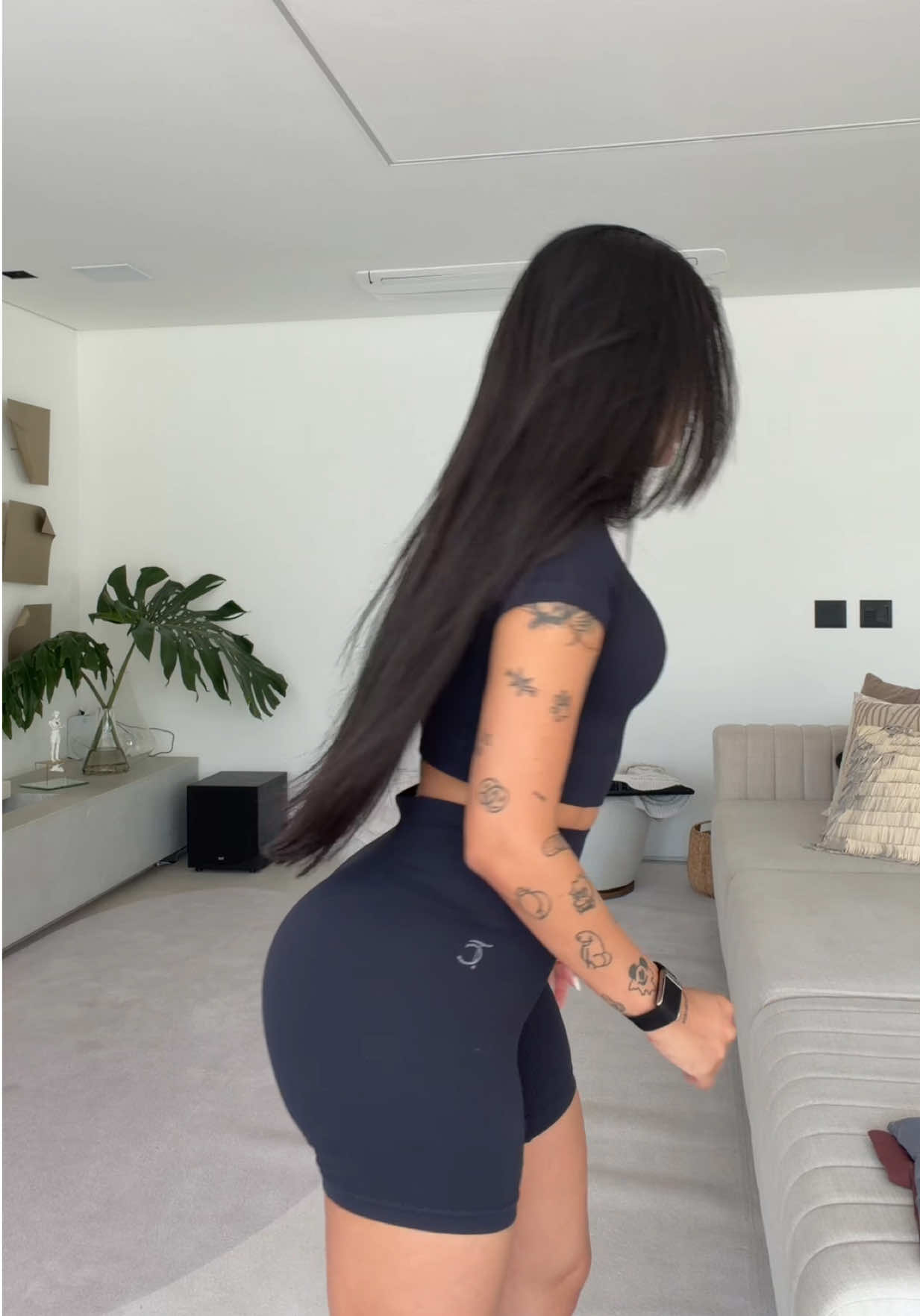 @Tain&aacute; Costa
