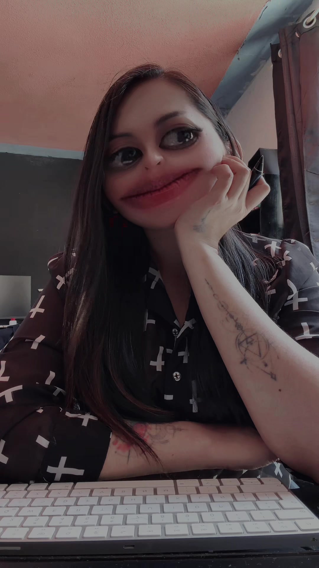 @monniemoon_