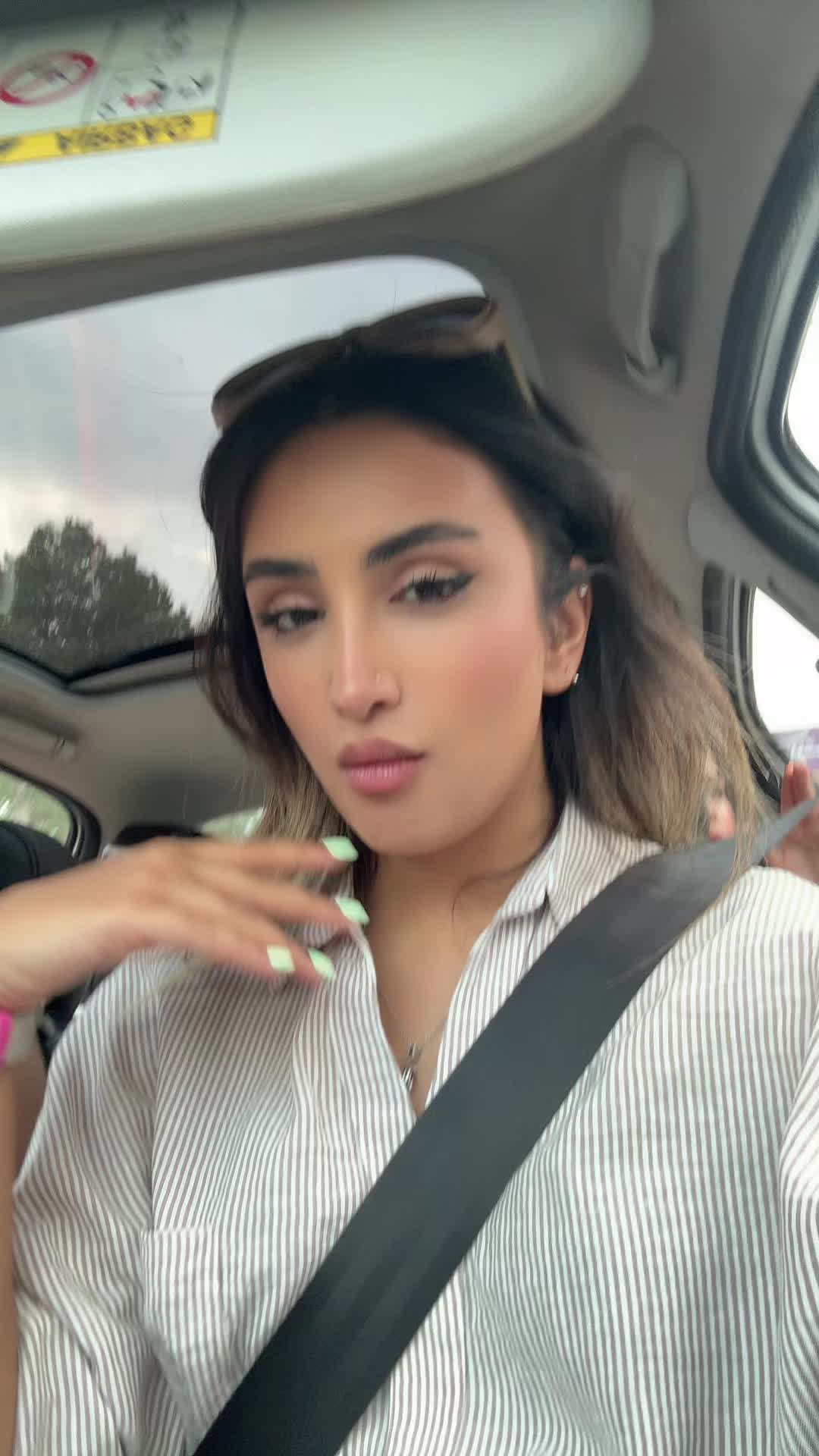 @maniya