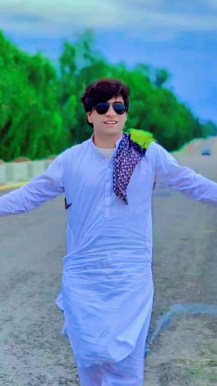 @Ali Khan 💸 1
