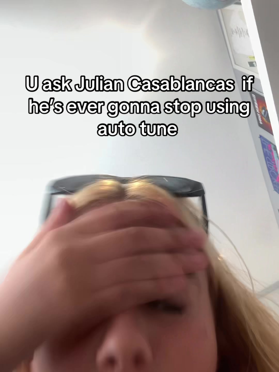 @Julian Casablancas is hot 🥹✌️